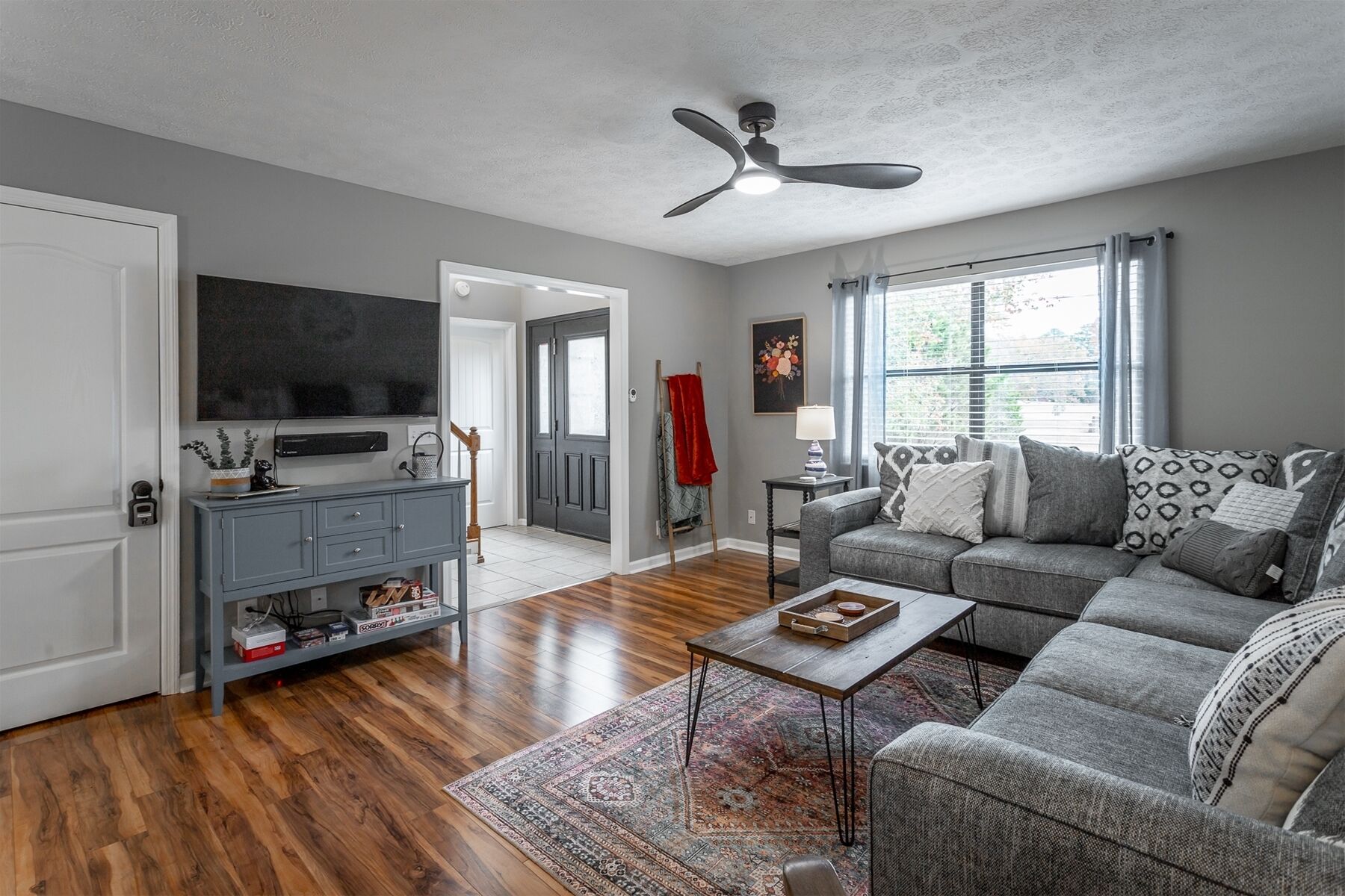 Smart TV, video games