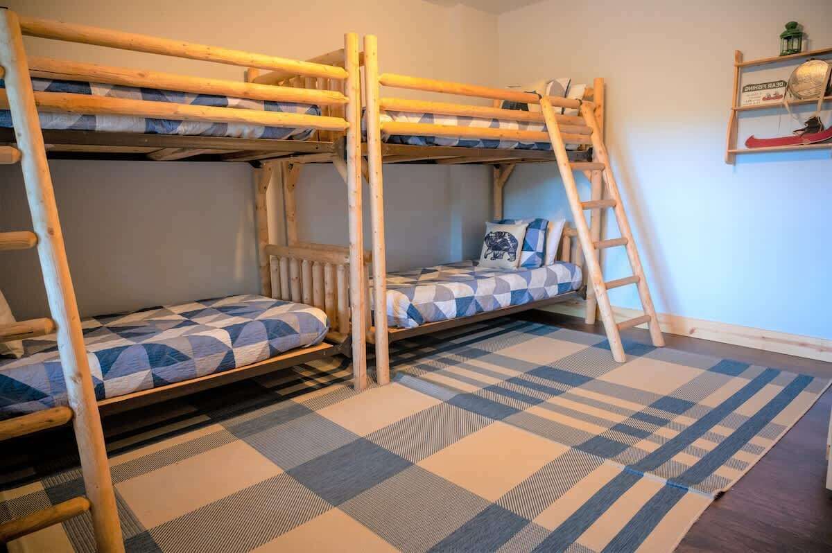 5 Schlafzimmer, Bügeleisen/Bügelbrett, WLAN, Bettwäsche