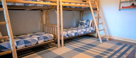 5 Schlafzimmer, Bügeleisen/Bügelbrett, WLAN, Bettwäsche