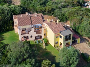 Aerial view - Graziose Ville con A.C e piscina comune (Stintino)