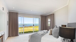 Rumah (6 Bedrooms) | Interior