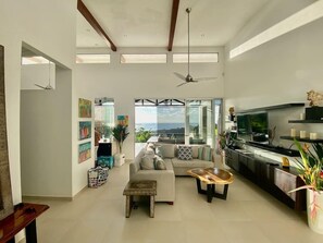 Smart-TV, stereoanlegg og printere