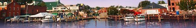 Stay Downtown on Historic Main St.