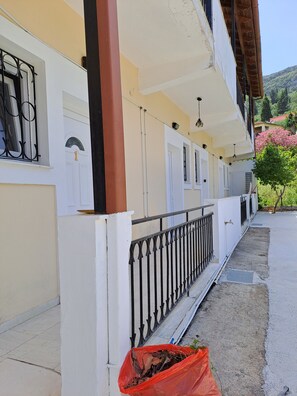 Rom – standard, 2 enkeltsenger | Terrasse/patio