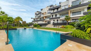 Piscine couverte, piscine chauffée