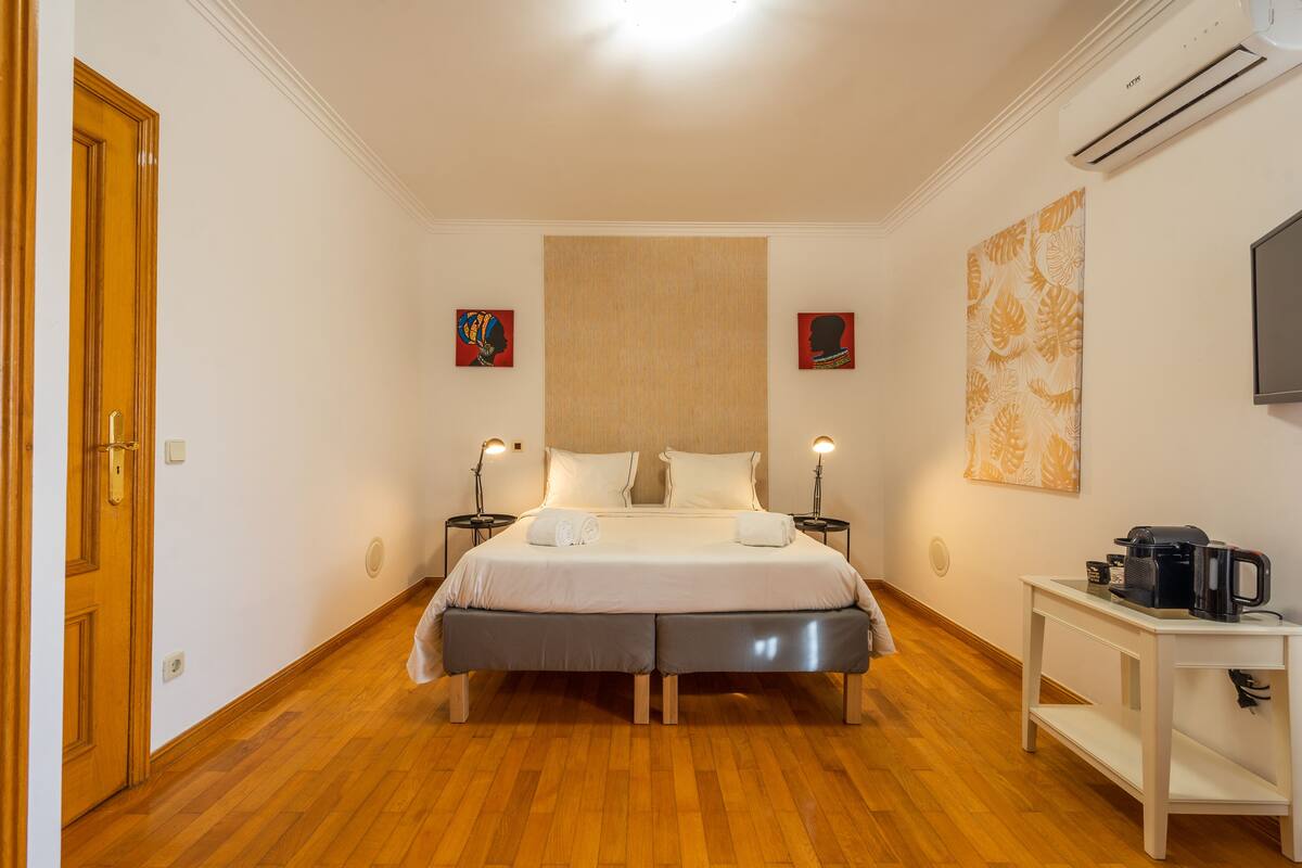 Habitación doble | Escritorio, espacio para trabajar con laptop y wifi gratis
