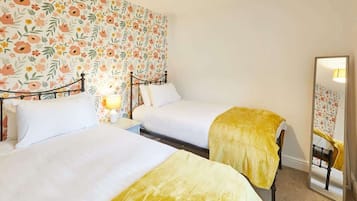 2 間睡房、熨斗/熨衫板、Wi-Fi、床單