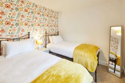 Host & Stay | Kenmore