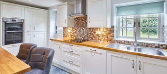 Host & Stay | Kenmore