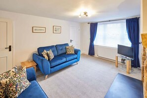 TV, peis og kontorer