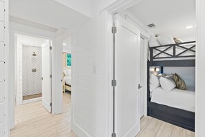7 bedrooms, iron/ironing board, free WiFi, bed sheets