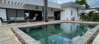 JERUSALEMA à la SOMONE 4 bedroom villa with swimming pool