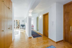 Interior - Elegant 2-bedroom apartment with balcony in Rovinj (Rovinj)