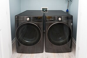 Interior - 2nd Row 5 BR Beach House with Heated Private Pool - Hip Nautic (Surfside Beach)