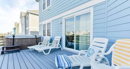 Lazy Pelican - Nags Head MP 11.5, 23 Yds to Beach, Ocean View, Pool, Hot Tub, Pets OK, Flex Stays