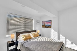 2 sovrum, strykjärn/strykbräda, resesäng och gratis wi-fi