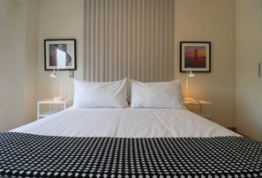 2 bedrooms, desk, iron/ironing board, WiFi - w* | Spectacular 2BR in Miraflores (Miraflores)