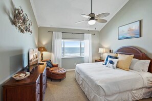 2 bedrooms, iron/ironing board, travel cot, WiFi - Oceanfront, Patio, Pool, Tennis, BBQ, Free Parking (St. Augustine)