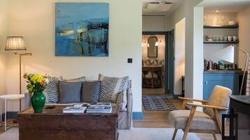 Smart TV, books, offices