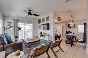 Smart-TV, bordtennis og bøker