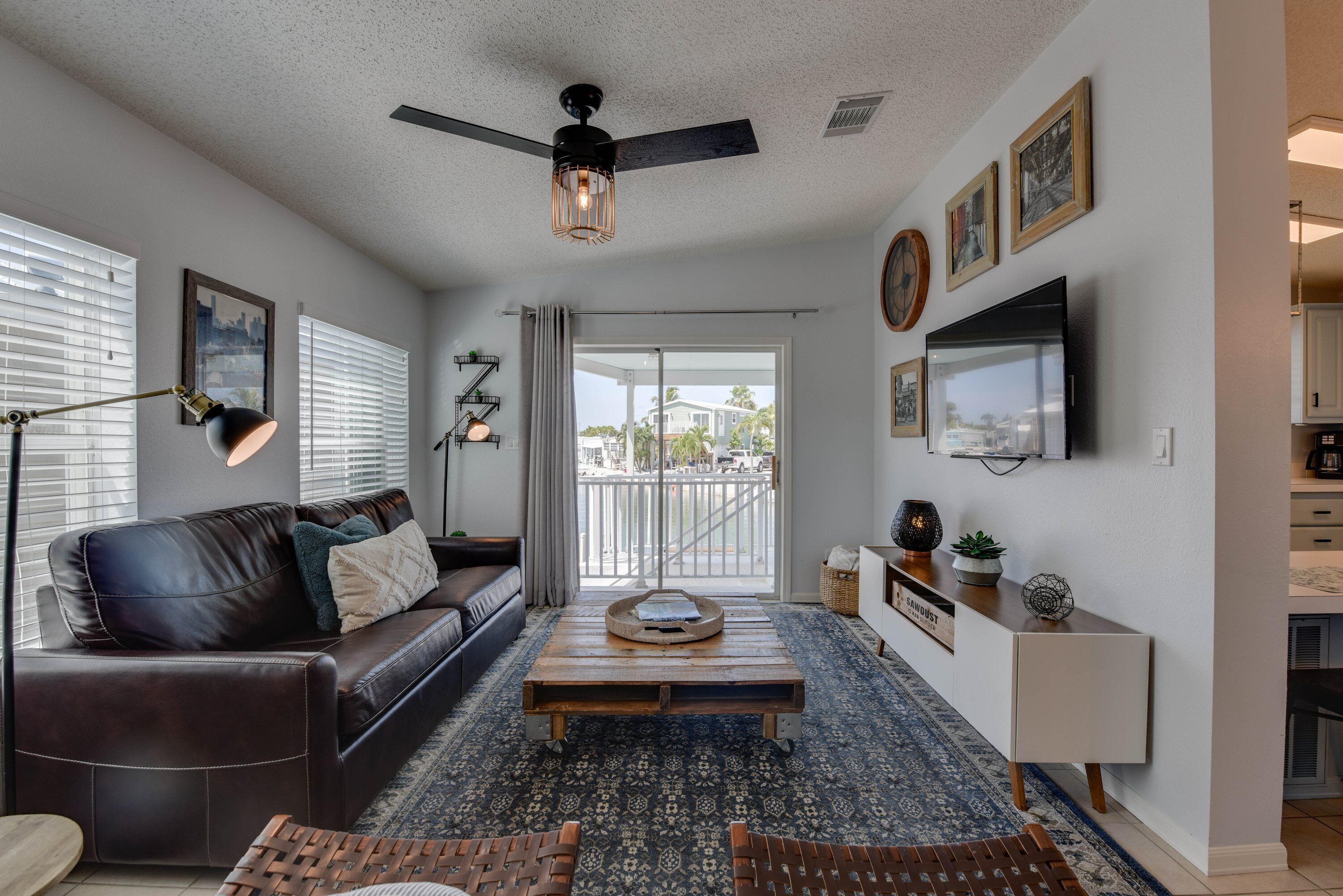 Keys Time - Unit 437 Venture Out 2Bed/2Bath Canal Front Home