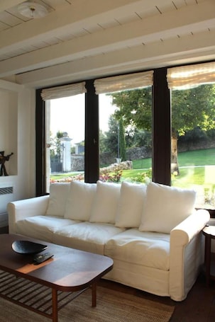 Suite | Living area