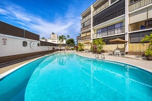 Pool - Kona Plaza#202 2ND FLOOR OCEAN VIEW IN HEART OF KONA TOWN! AC & Elevators! (Kailua Kona)
