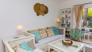 Unclassified image, 3 of 49, button - La Romana Triplex Apartment Javea Arenal, with Terrace, AC, Pool, Garden, Tennis (Javea / Xàbia)