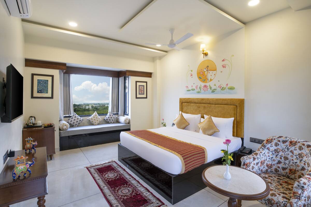 Mountain View Room | Premium bedding, minibar, in-room safe, individually furnished