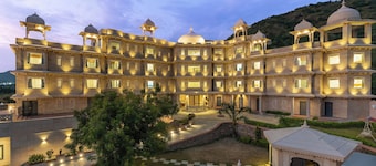Traavista Aravali Mahal