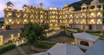 Traavista Aravali Mahal