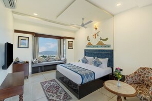 Ropa de cama de alta calidad y minibar 