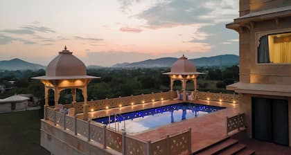Traavista Aravali Mahal