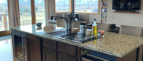 Tavolo da pranzo, isola per cucina