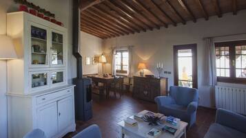 Classic Villa | Living area