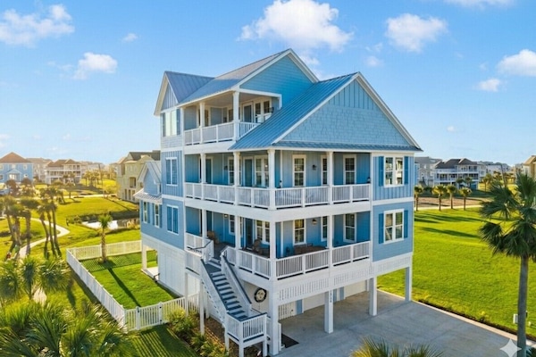 Exterior view of Serene Shores at Pointe West in 2026