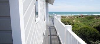 Come feel the "SEA BREEZE" - Minimum 2 week rental starting on Sundays
