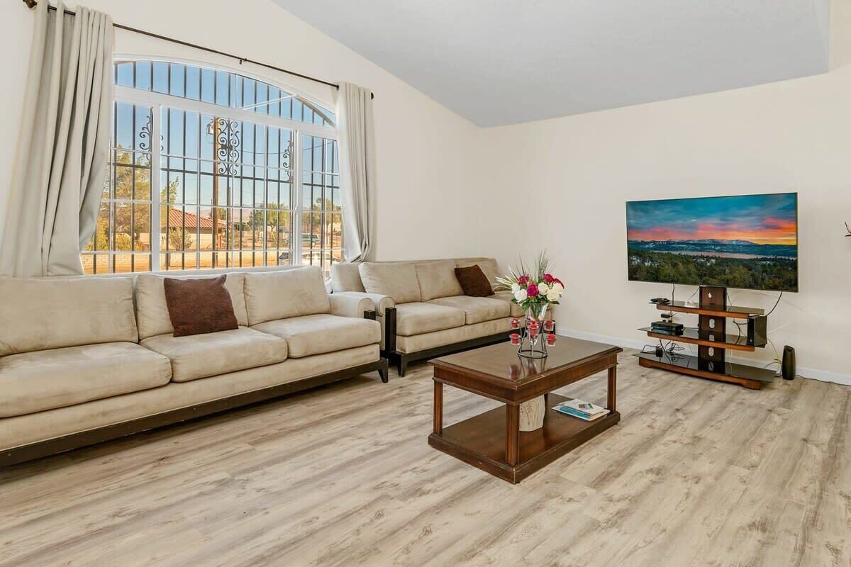 Come Unwind in the High Desert!