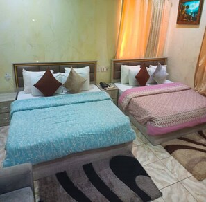 Signature Suite | Premium bedding, individually decorated, individually furnished, desk - Joclarif Hotel (Zaria)