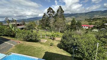 Vue sur la campagne depuis l’hébergement