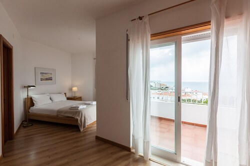 FLH Ericeira Triplex with Sea View