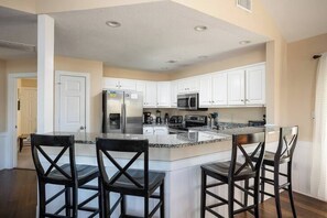 Fridge, microwave, oven, stovetop - Beautiful Getaway, 1 Min to Ocean w/ Pool, Hot Tub (Corolla)
