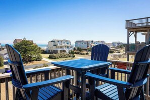 Outdoor dining - Newly Renovated Semi-Oceanfront Duck Home w/Pool (Duck)
