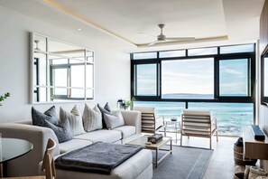 TV, offices - Magical Apartment w/Uninterrupted Ocean Views (Mouille Views) (Cape Town)