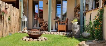 LoggiaHaus am Schloss, Pelle vacation apartment on the ground floor with terrace and courtyard garden