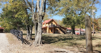 Coyle Ridge Cabin Retreat