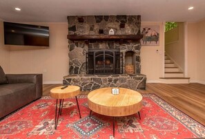 Interior - 40 Acres w/Waterfalls, Vineyard, Stream, 5 bedroom (Moravian Falls)