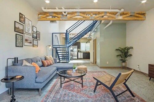 Modern Private Townhome *Downtown OKC * Balcony *OU Med