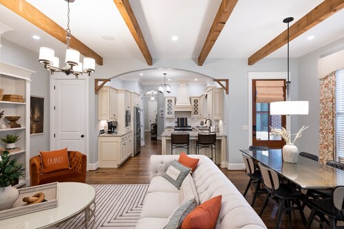 The Norton Commons Luxe