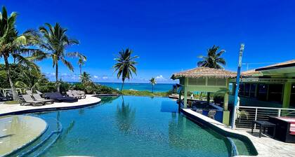 Cheerful Bahamian Pad. Walk to Beaches, Bars, Restaurants, Grocery-Liquor stores